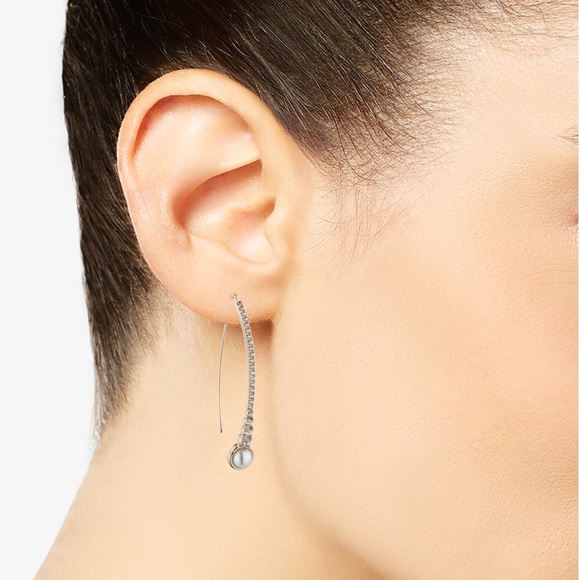 NWT Beautiful Givenchy Gold-Tone Crystal & Pearl Threader Earrings - Picture 3 of 7